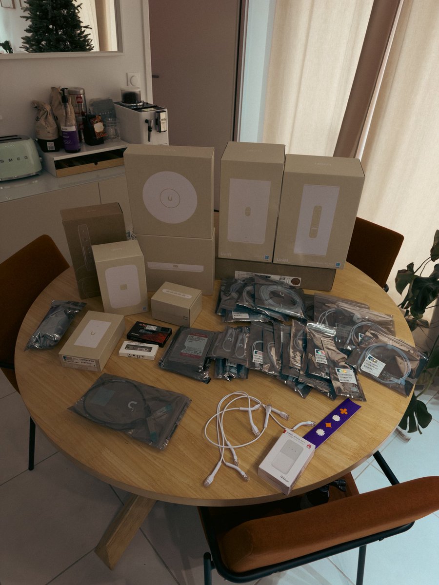 Powlisher tweet media