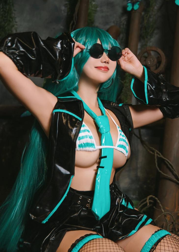 ChloeBABY tweet media