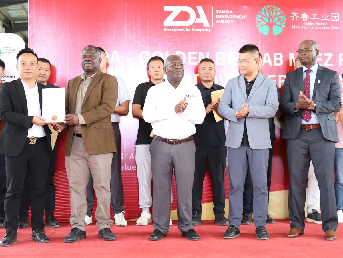 PromoteZambia's tweet photo. ZDA hands over 13 MFEZ permits worth USD 195M, set to create 7,800 jobs to companies  setting up in the Golden Baobab MFEZ in Kafue District. 

Follow the link for the full story
https://t.co/8rLnhUFIIO

#Investments #MFEZ #Employment #ZDA #GoldenBaobabMFEZ https://t.co/L0DgGhoy6f