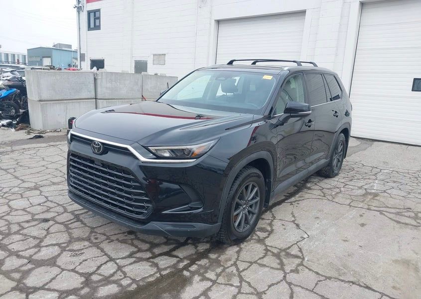 2024 TOYOTA GRAND HIGHLANDER XLE

525k cedis buy and shipping 

WhatsApp/Call 0209590994