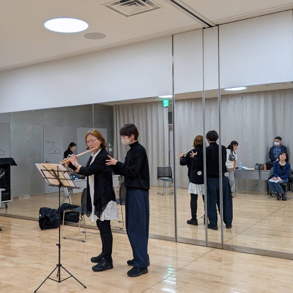 『アレクサンダーテクニークと身体のケア』合宿＠松本、無事に３日間の講座が終わりました🌸
より良い演奏や日常のために、みなさんで気付きをシェアしたりと、個人レッスンでは得られない体験があるなぁと実感。

東京でもグループレッスンできたらなと思いました！
ご参加ありがとうございました🙇‍♀️