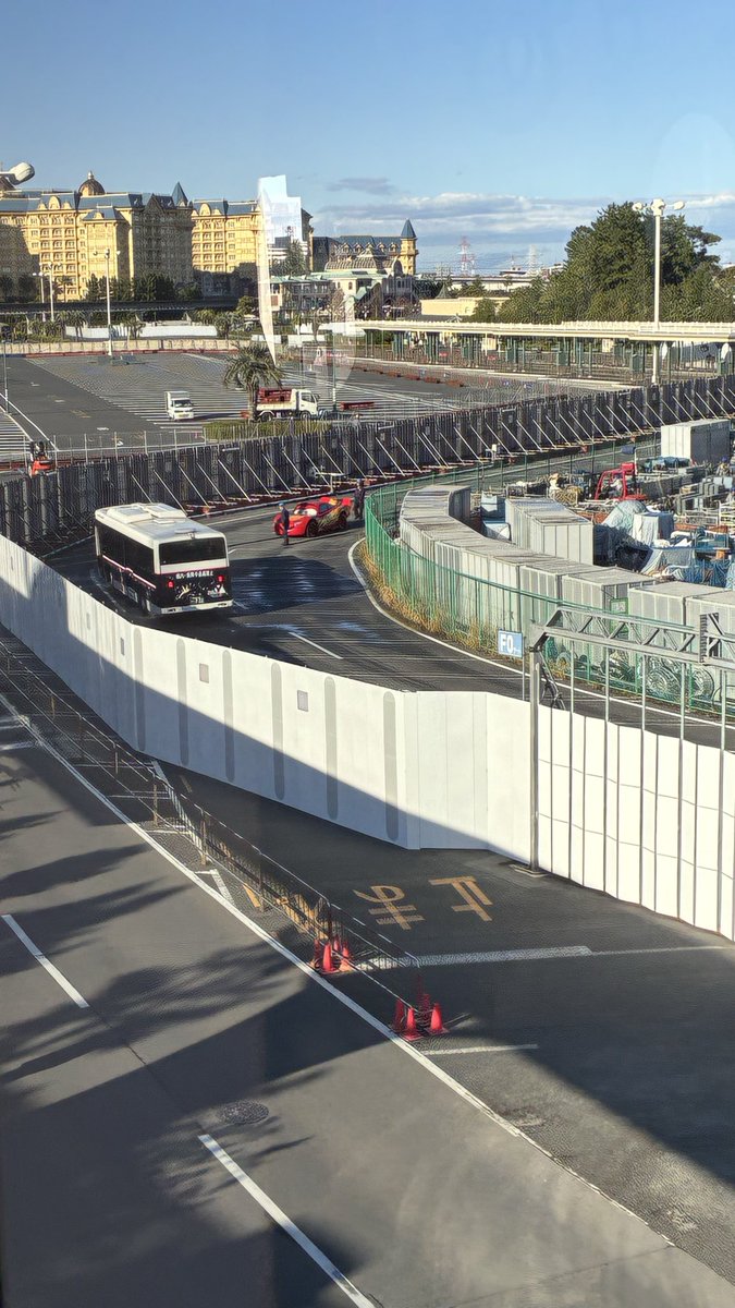 fake_galasses tweet media