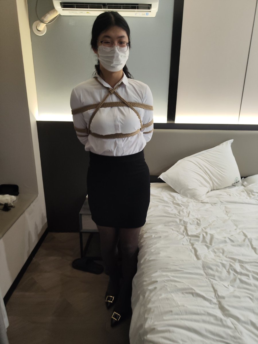 Moon_anan's tweet photo. 偶遇律政先锋
被缚 初夏 https://t.co/Hl96XB0cjp