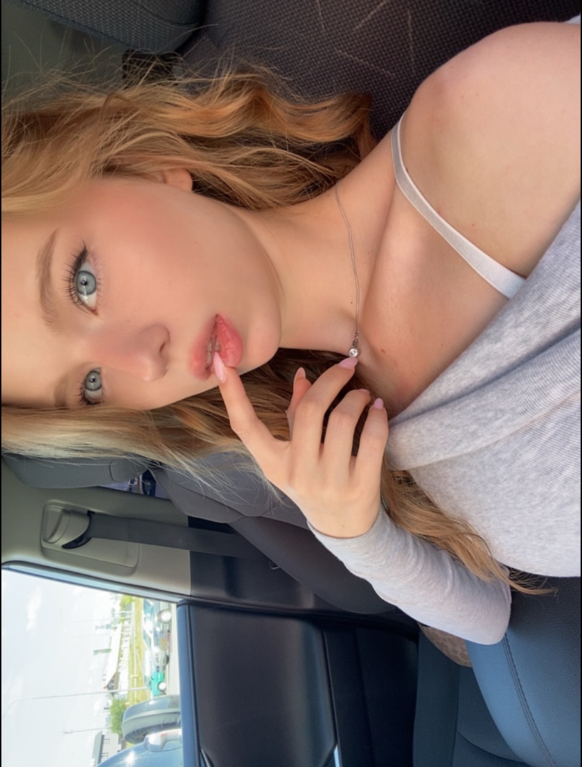 ru_dayaaa's tweet photo. Girlfriend for a month or Wife forever? Tell me your choice 😈 #fyp #smashorpass #viral https://t.co/a9Mw8Capnt