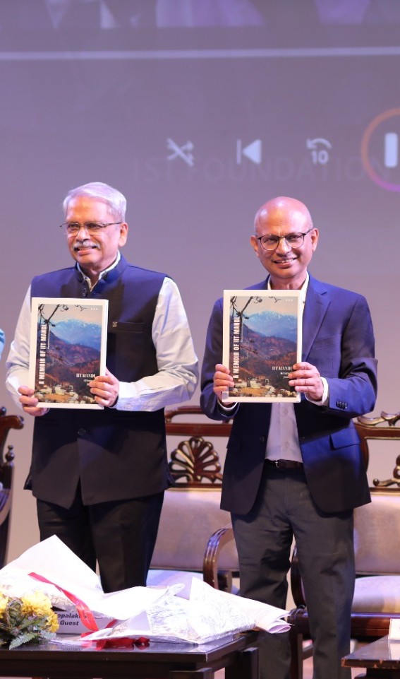 Dir_IIT_Mandi's tweet photo. Deeply grateful to @kris_sg  for his time and for gracing the 17th Foundation Day of @iit__mandi as our Chief Guest.

His inspiring vision that India stands at the cusp of an intelligence revolution and that institutions like IIT Mandi will play a pivotal role in shaping a “product nation” through innovation, translational research, and entrepreneurship resonates strongly with our mission.

@PMOIndia @EduMinOfIndia @PIB_Edu @PIB_India @TinyDhillon @HSVB2047