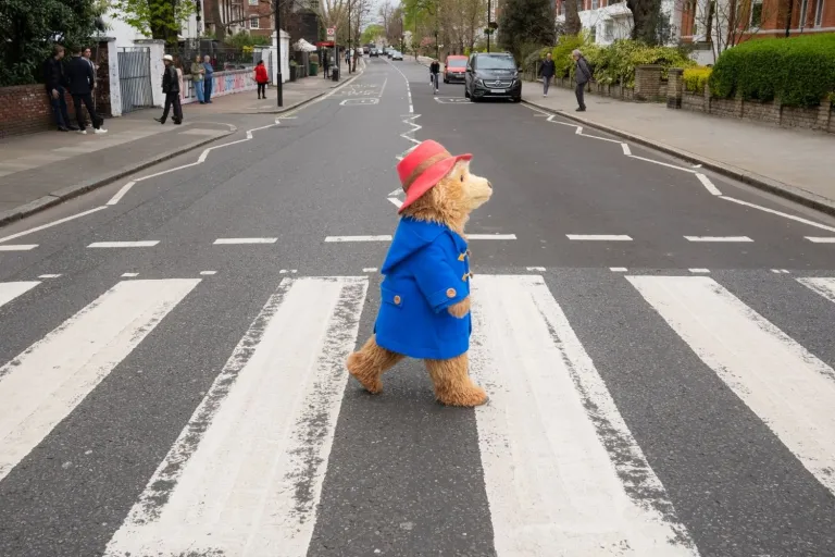 WhatsOnStage's tweet photo. Paddington The Musical announces new album release date https://t.co/1SNTSNV7RR https://t.co/xFoGQjPgtC