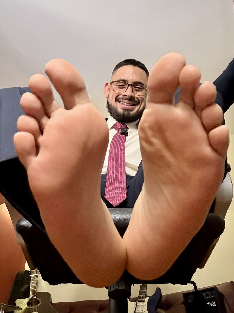 THE SEX LAWYER tweet media