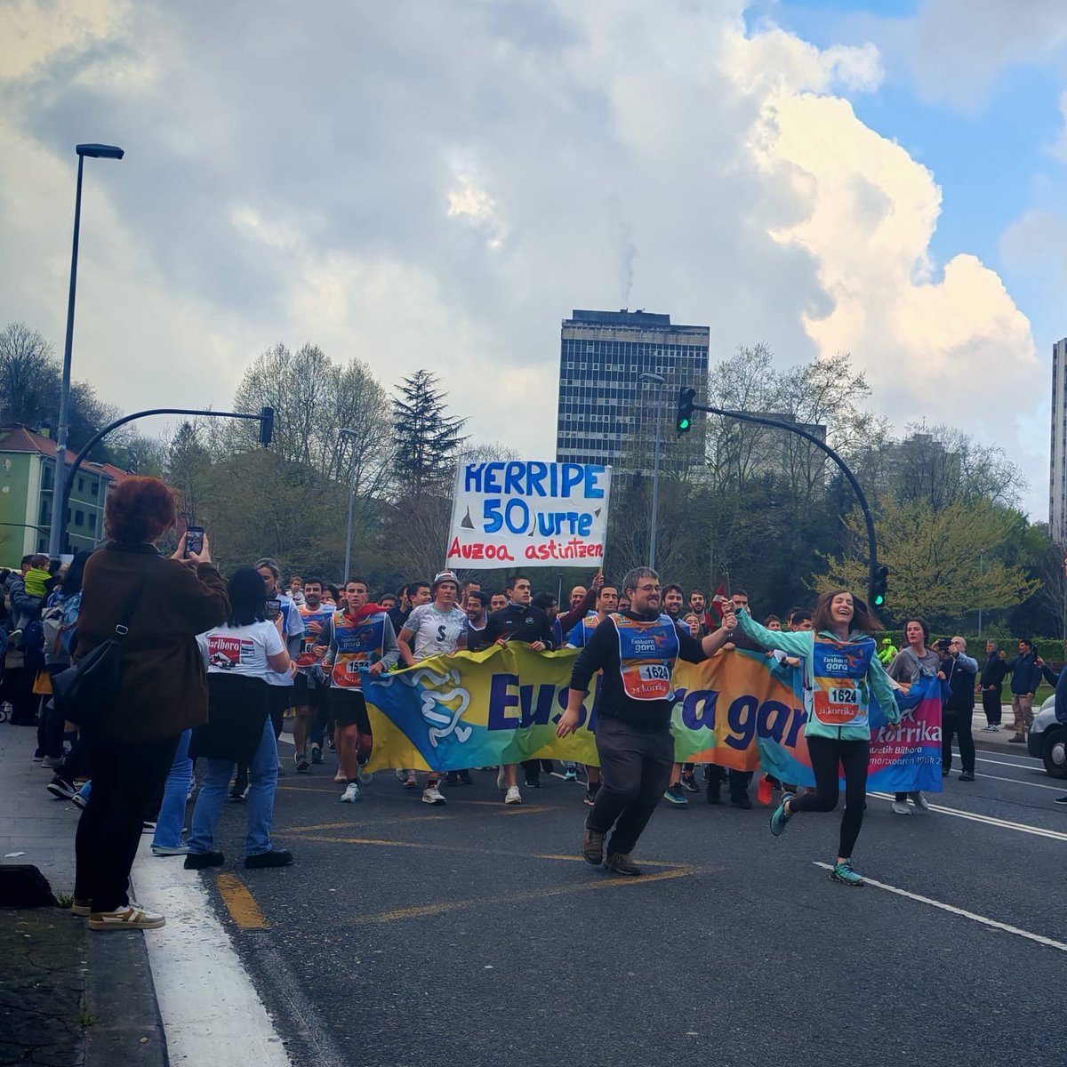 altzanet tweet media