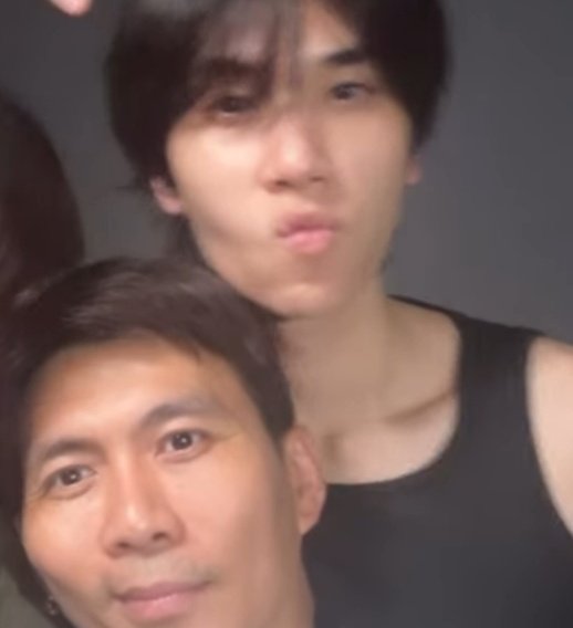 c: 🐻‍❄️🍈 tweet media