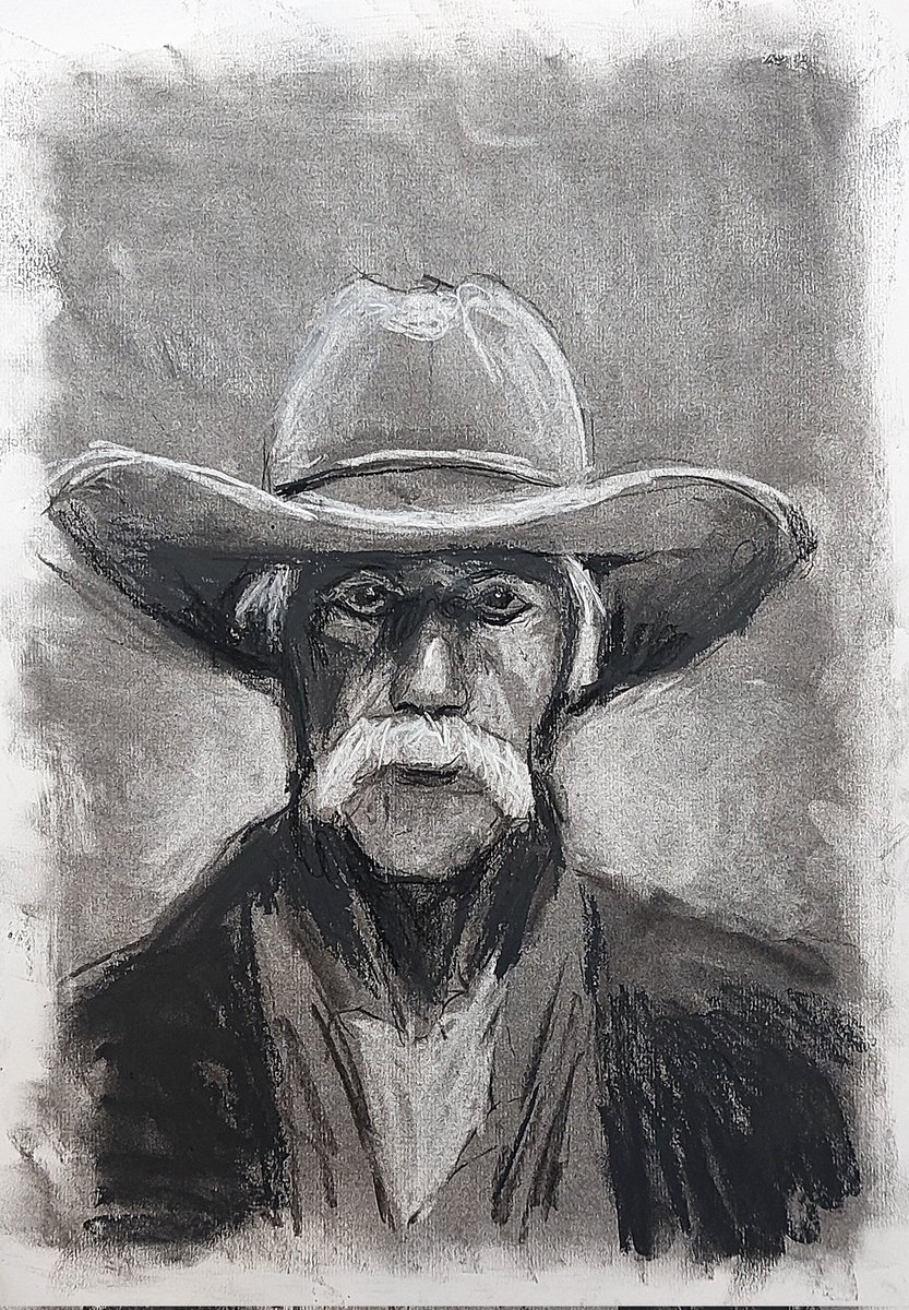 JanGaska's tweet photo. A couple of 25 munute charcoal drawing demos I did yesterday for my classes. We had a cowboy and indian themed day. Charcoal on A3 cartridge paper.
#drawing #charcoaldrawing #willowcharcoal #compressedcharcoal #cowboy https://t.co/xfhB3afmRm