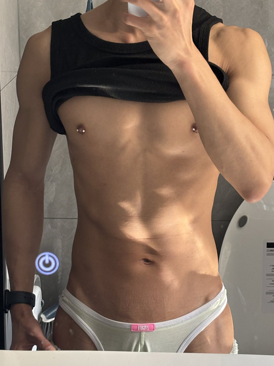 绝色继父 tweet media