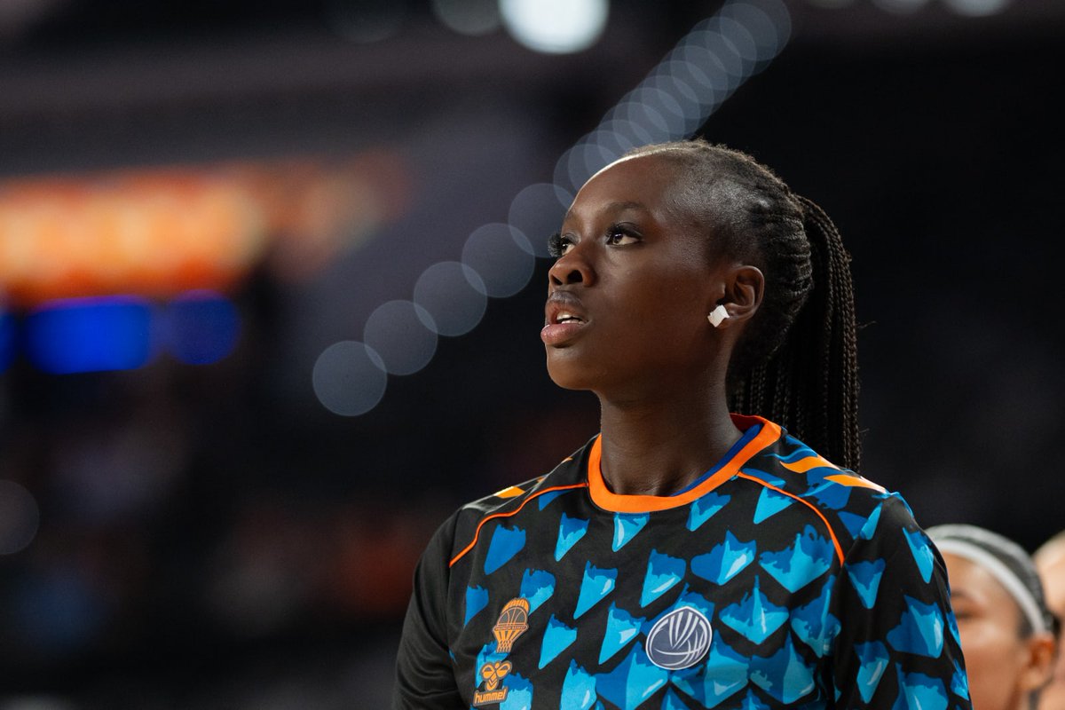 CoachRookie's tweet image. 🇪🇸 @awaafaam_ x @projectb_global

13 Nisan'daki WNBA Draft'ında 1 numaradan seçilme potansiyeline sahip olan ve şu an Valencia Basket forması giyen İspanyol uzun Awa Fam, yeni kurulan 5x5 basketbol ligi #ProjectB ile anlaşma imzaladı.

Genç yıldız, #AP'ye gönderdiği e-postada bu