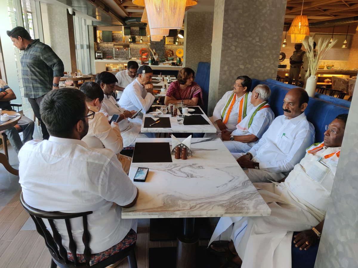 DrAnjaliTai's tweet photo. Discussion and planning for the Congress President Shri Mallikarjun Kharge Sirs visit to Puducherry for the election campaign of INDIA alliance candidates.

Senior Observers MP Shri @MukulWasnik ji, Deputy Chief Minister of Telangana Shri @battivikramarka  ji, Transport Minister of Telangana Shri @Ponnam_INC  ji, MLA Shri @qazinizamuddin ji, PCC President Puducherry Shri @Ve_Vaithilingam ji, CLP Shri @VaithianathanM_ ji, EX CM Shri Narayanswamy ji, TNCC GSO Shri K Thanikachalam ji.

#CongressForPuducherry 

@INCIndia @INCPuducherry @kharge @kcvenugopalmp @girishgoaINC