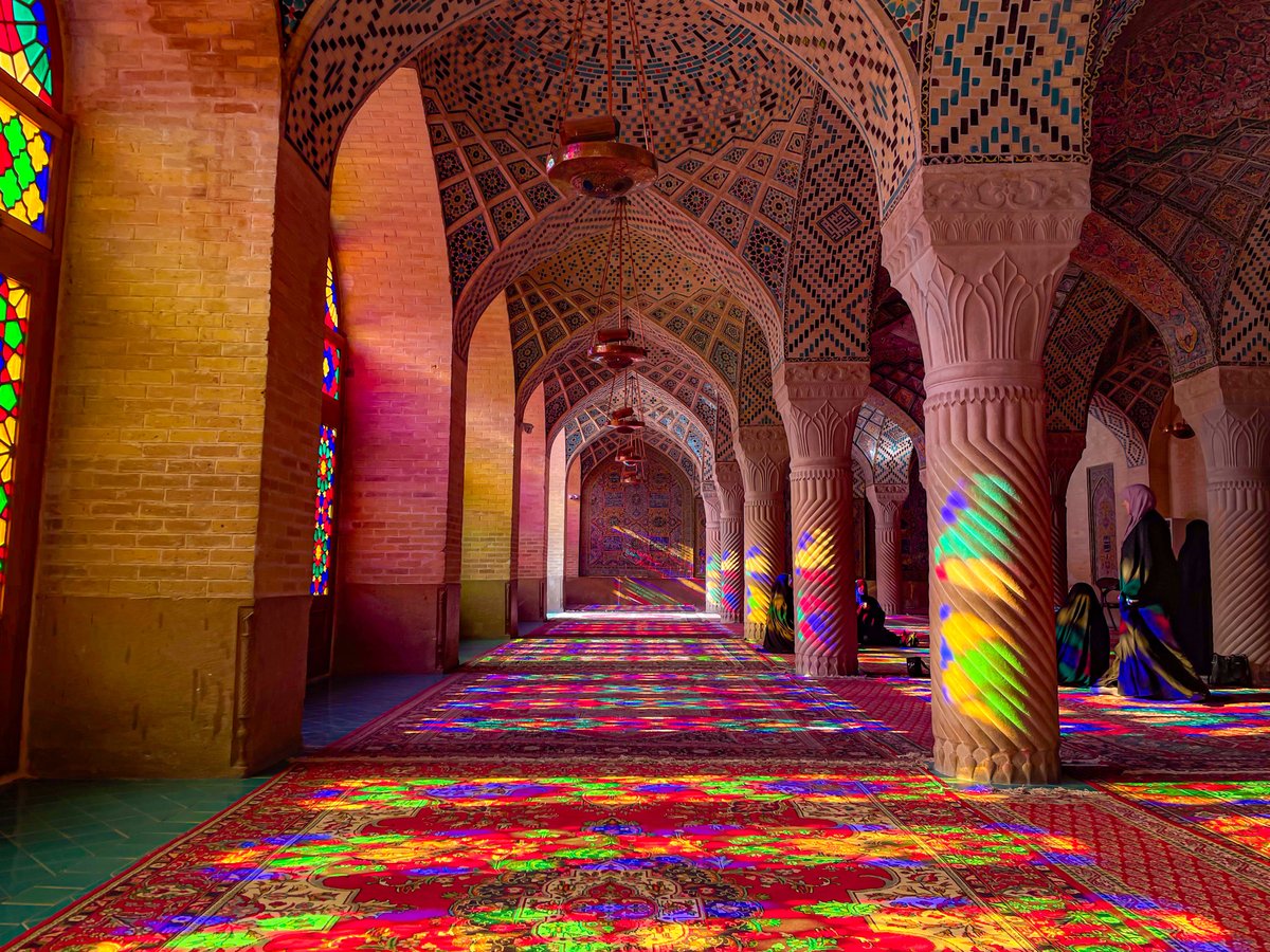 イランの良さを伝える杉森 tweet media