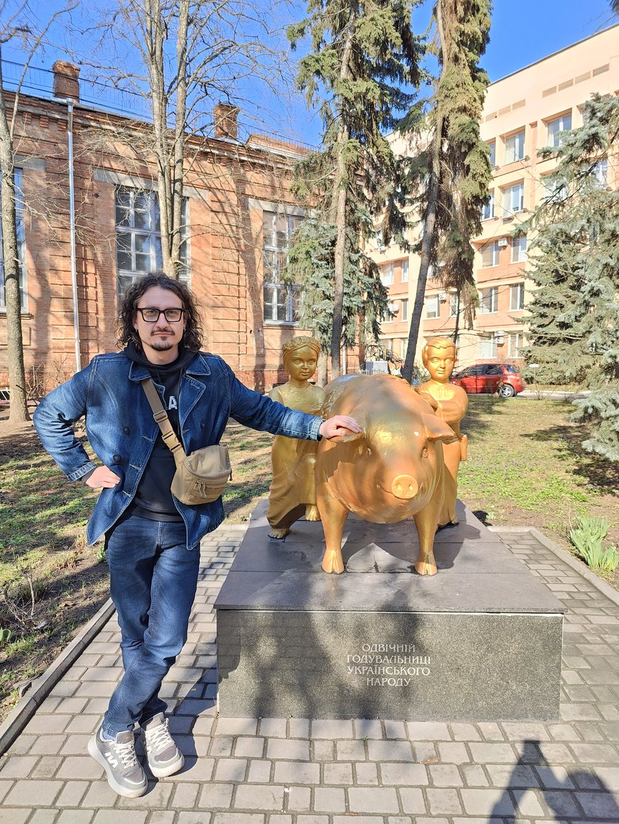 Спірін, молодша медична сестра tweet media