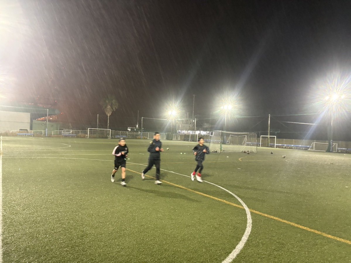 kangjo666's tweet photo. ジュニアユース始動
ただ今の所　小学生4名！
でもジュニアユース！
頑張ります。 https://t.co/N7UTzwSqQm