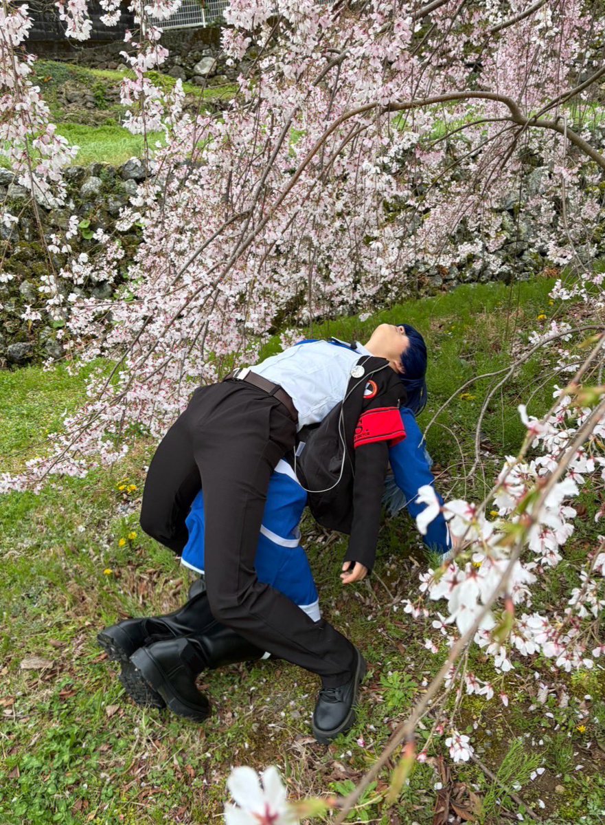 あるま tweet media