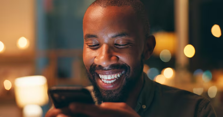 CoolFMPH's tweet photo. #WordAroundPH #ThursdayQuestion
If your partner is texting someone EVERYDAY…laughing, sharing deep conversations but ‘nothing is happening’
Is that cheating❓
Gist us in the comments👇
#GMNS w/ @ThisiSpaceman & @Daphnembaho https://t.co/tdZVBsb4f9