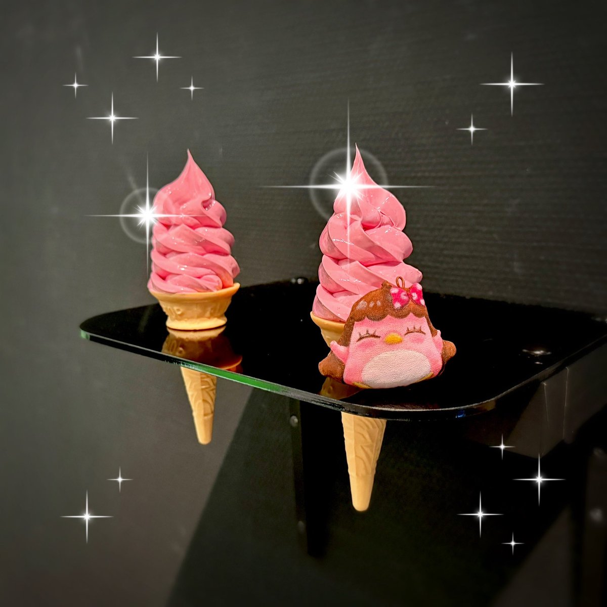 「KING OF PRISM 10周年展おもろだったYO!写真に写りたがらない単独」|麦子のイラスト