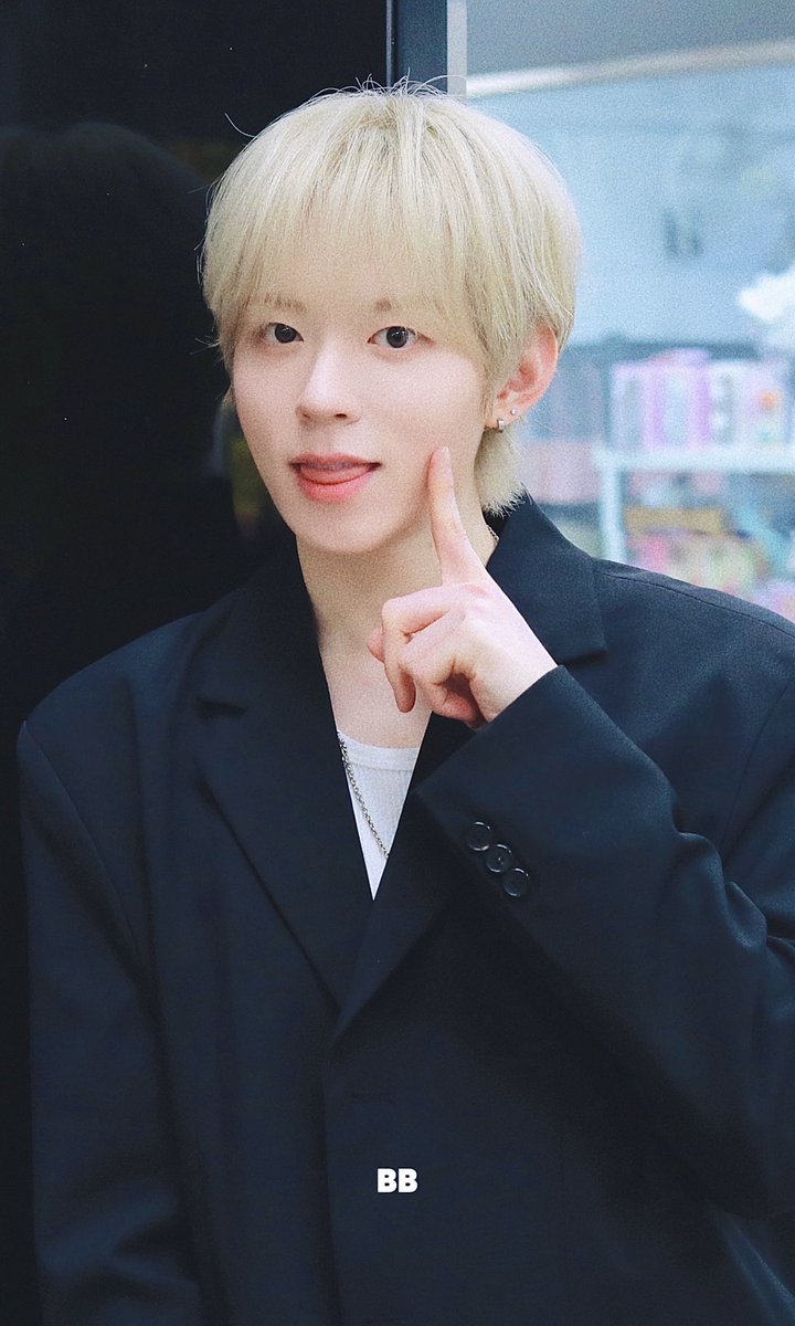 BB_2den's tweet photo. 든멍이. .🩶

#나인아이 #NINEi #이든 #EDEN #든이랑 https://t.co/jgRiQrWmjN