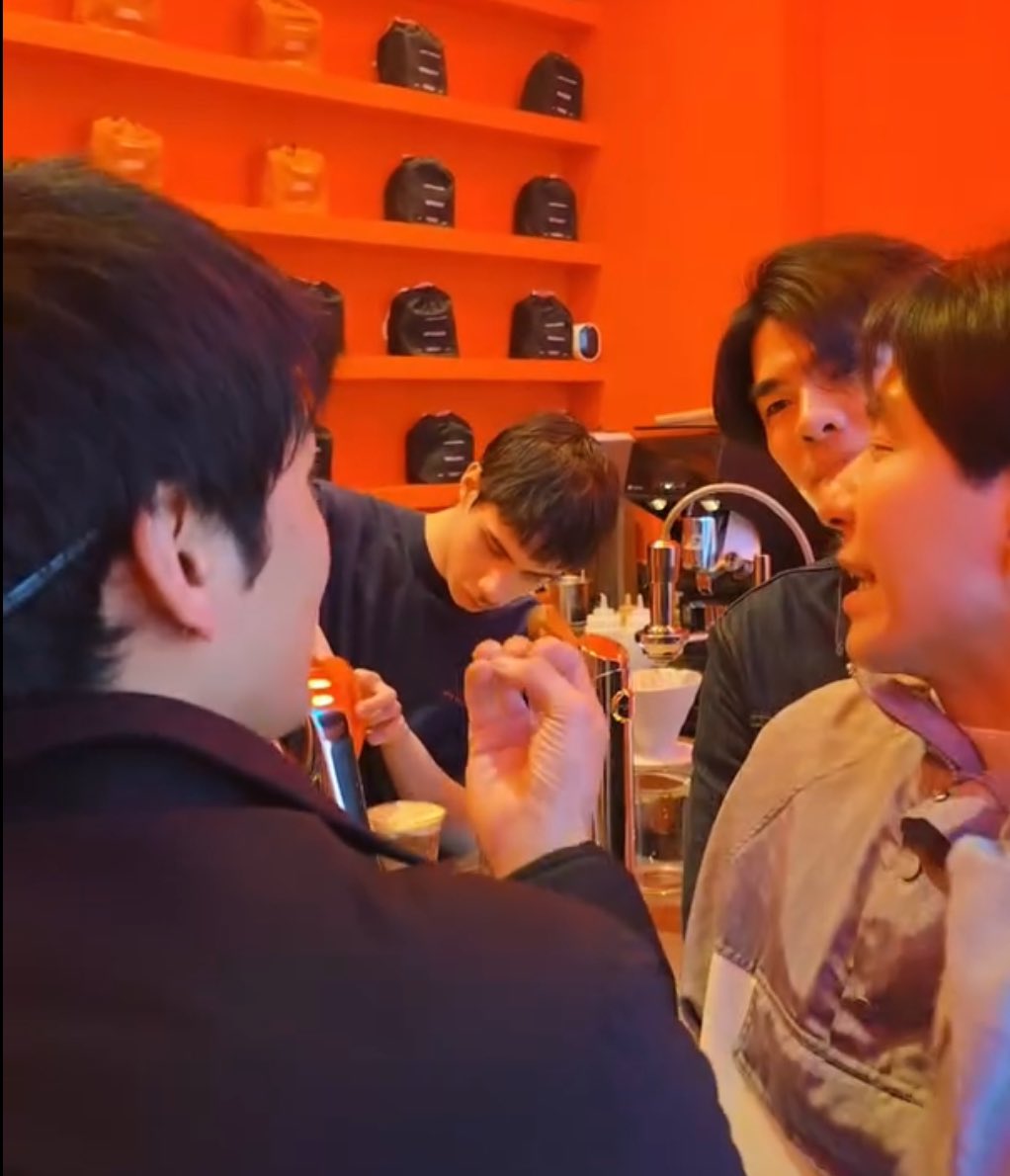 latte🔻mileapoism tweet media