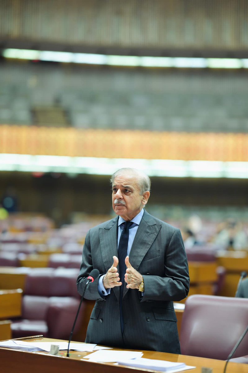 Naveed☪hohan™ tweet media