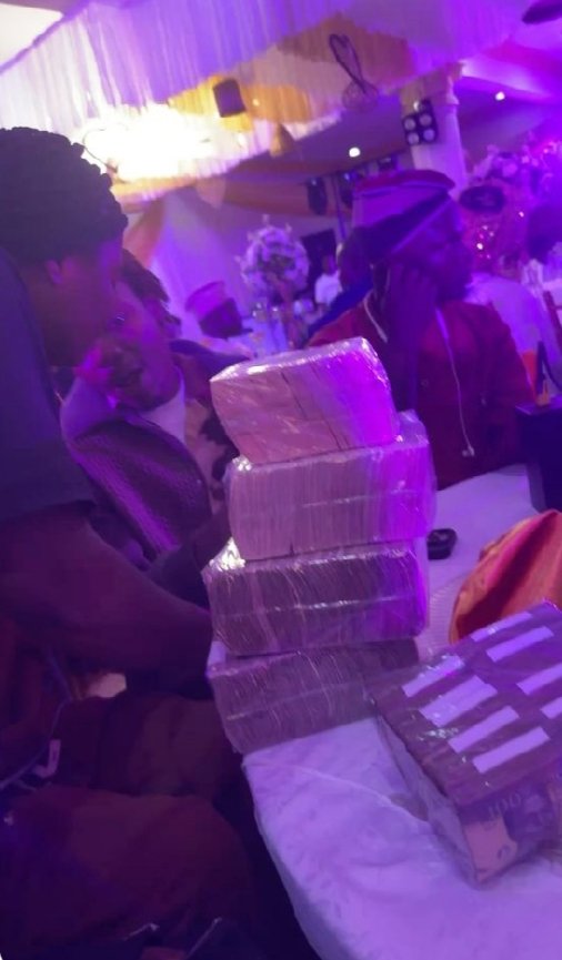 pretty Ari🌹🎀 tweet media