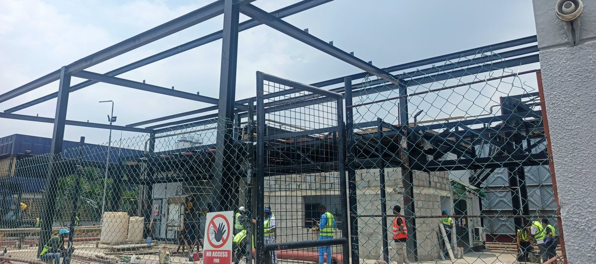 bryhimx's tweet photo. At Ogba, Lagos 📍🇳🇬 for an Environmental Evaluation Study and Environmental Management Plan for a Multinational Beverage facility serving as the team lead for Land Use & Transportation Assessment.
#ESIA #EIAR #Surveyor #UrbanPlanner #Geospatialist #Environmentalist https://t.co/oiutnOFhsX