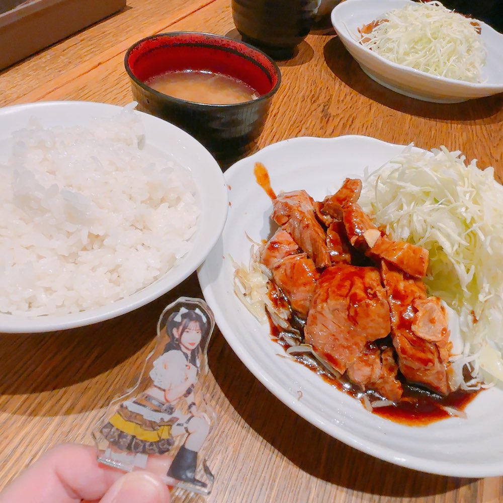 ひくちこ tweet media