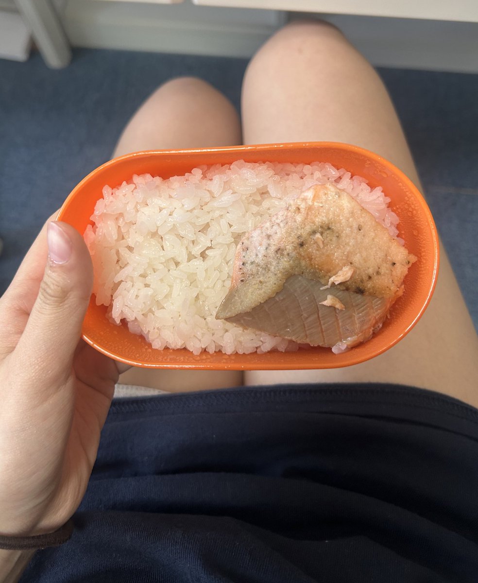 20cmの愛 tweet media