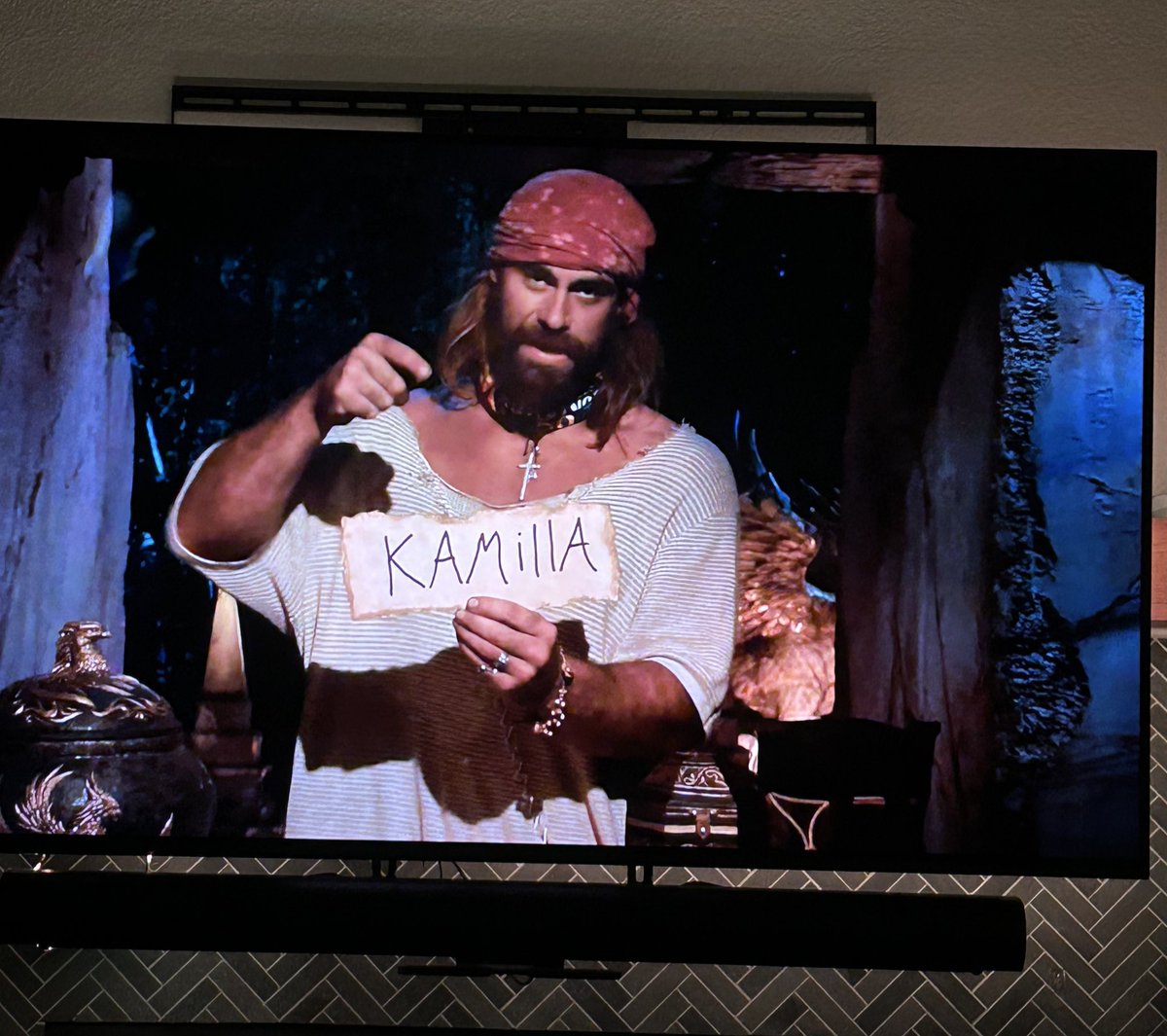 For a Pirate with zero wins and a 
3 minute monologue about “playing this game different this time” 

…he surely won’t be securing any booty after this blunder 🤦‍♀️ R.I.P. Queen Kamilla

#Survivor50 <a href="/survivorcbs/">SURVIVOR</a>