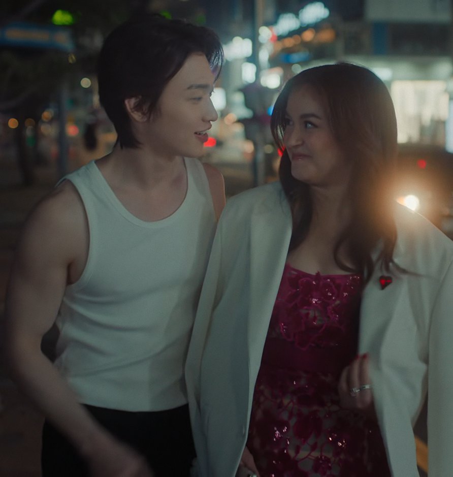 xo kitty 3 OUT tweet media