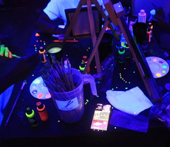 SoleilsToDos's tweet photo. To-Do Today: To-Do Today: Meet and Create! - The Black Light Experience https://t.co/no8igcjdq3 https://t.co/JCO42ioGmt