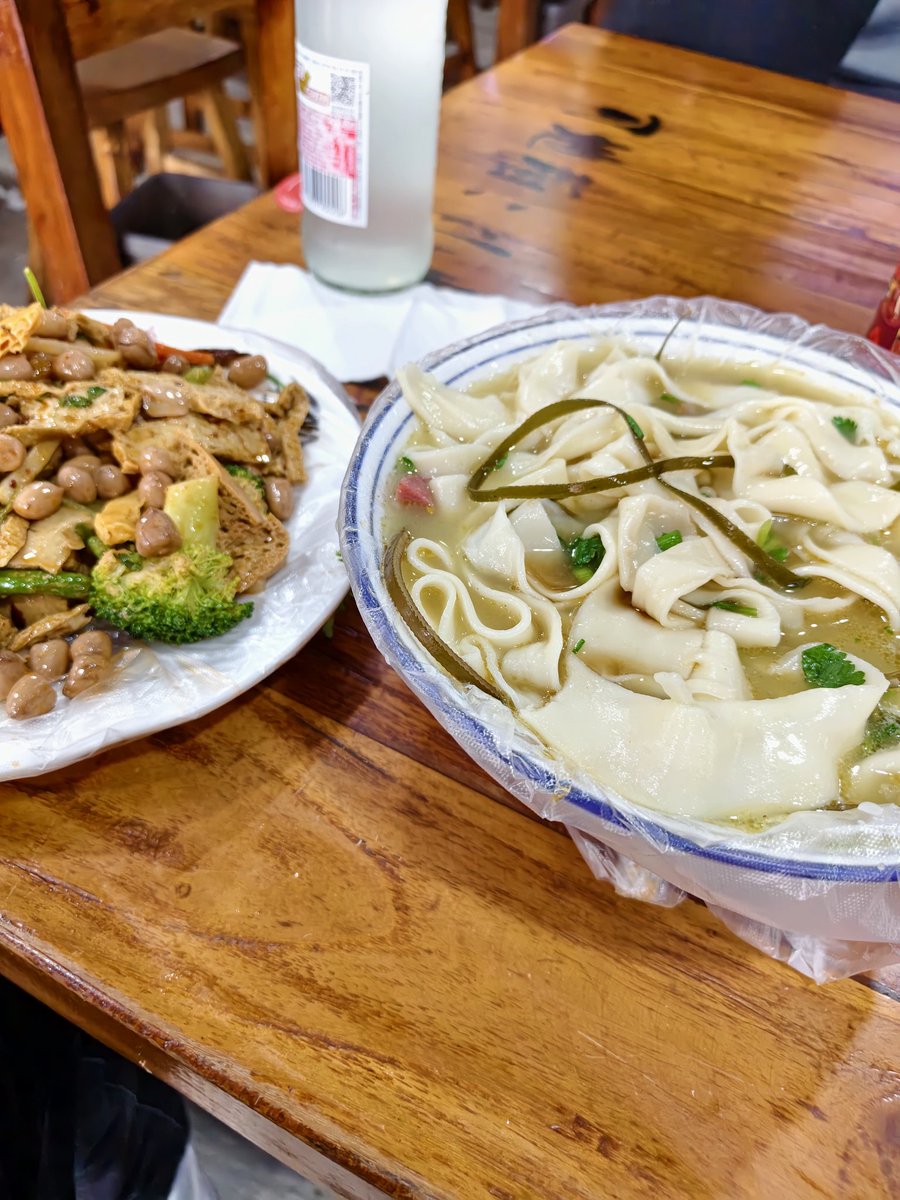 Big bottle tweet media