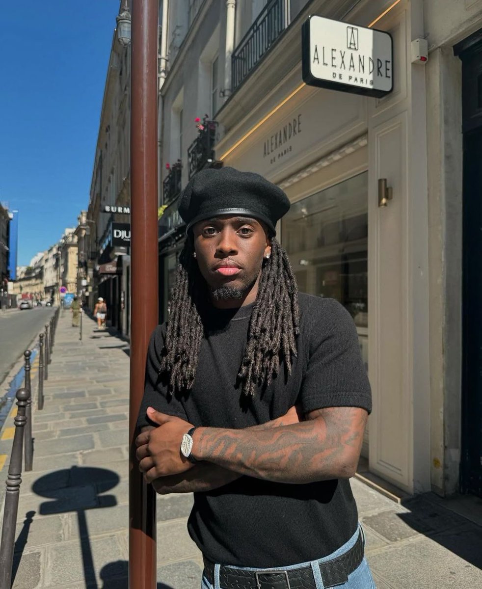 𝐂𝐚𝐬𝐩ɘ𝐫🧃 tweet media