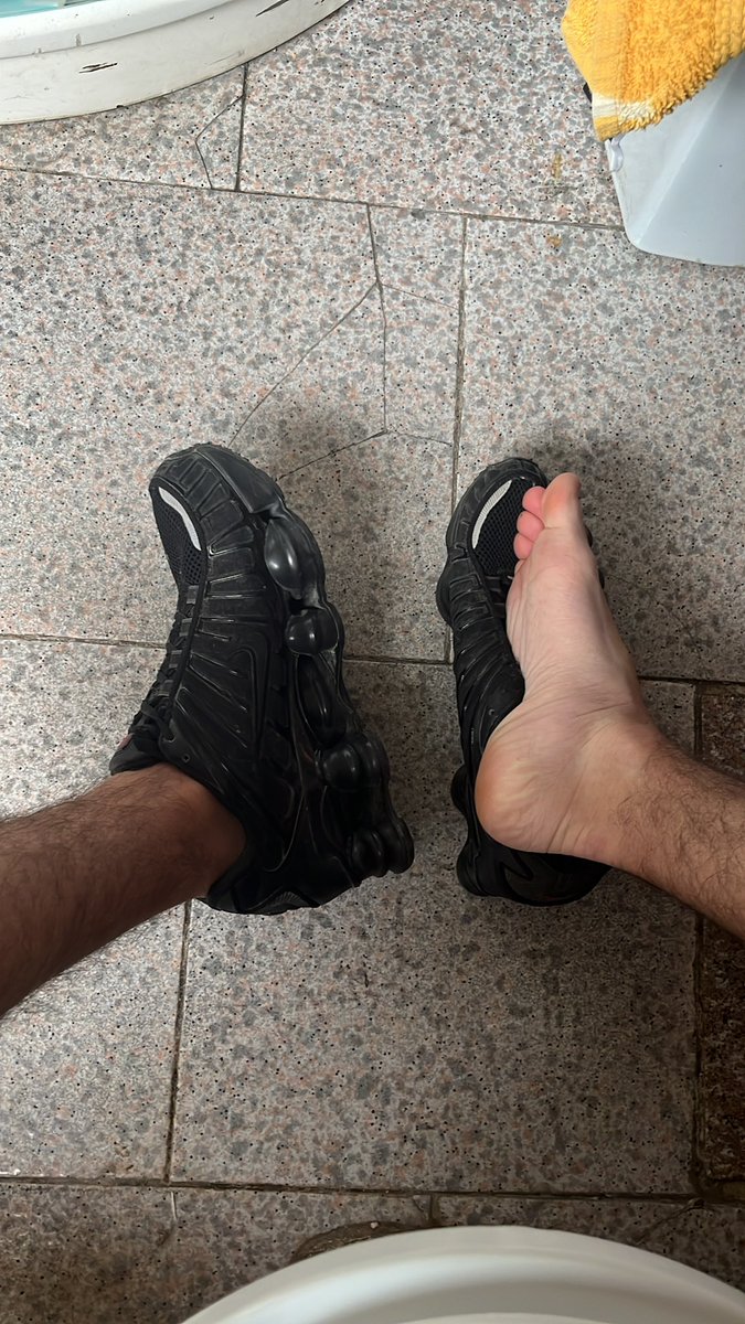 franuncamerindo's tweet photo. ya estáis vaciando vuestras putas carteras ante mis pies
#cashmaster #findom #sumisofinanciero https://t.co/XM4GRiQrPv