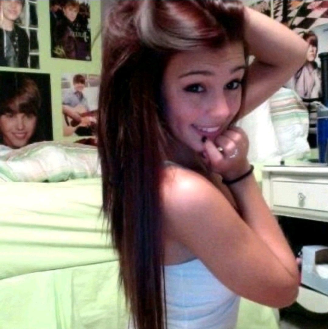 O ômega do Kim Taehyung 🪭 tweet media