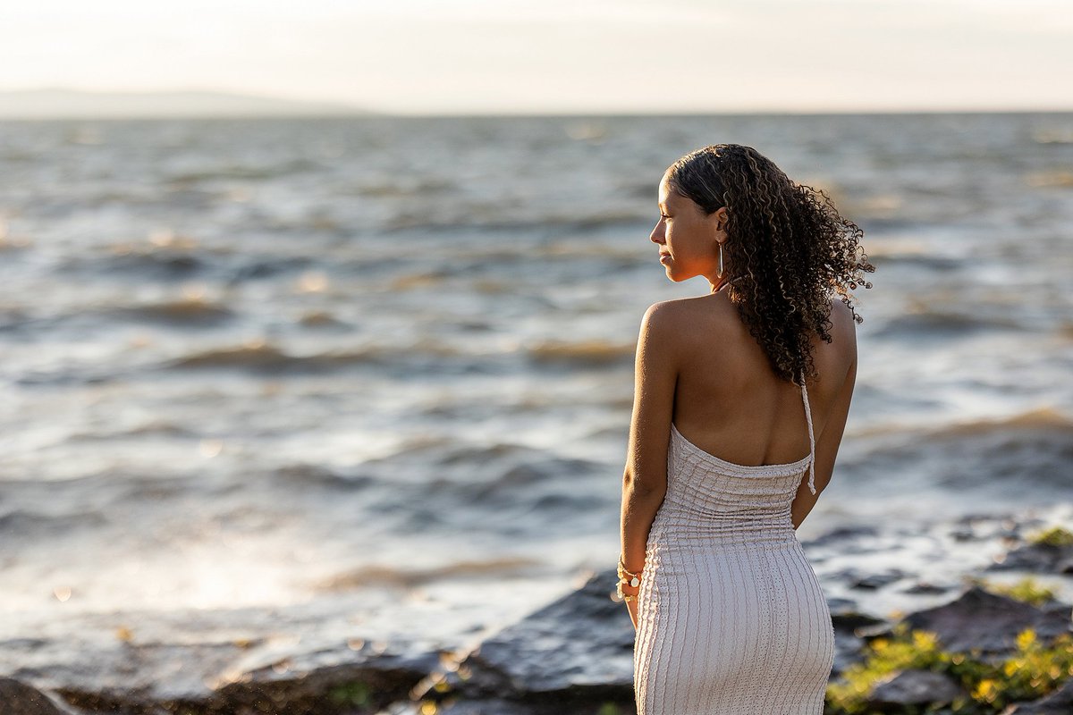 24World30646's tweet photo. Capture the excitement of graduation with a #Vermontseniorphotosession! 🎓 Celebrate this milestone with high-quality Vermont Senior Portraits that showcase personality and style. 📸
Read: https://t.co/bKyjjYT7IU

#SeniorPortraitPackagesVermont #VermontSeniorPortraits https://t.co/wnoScQXTxK