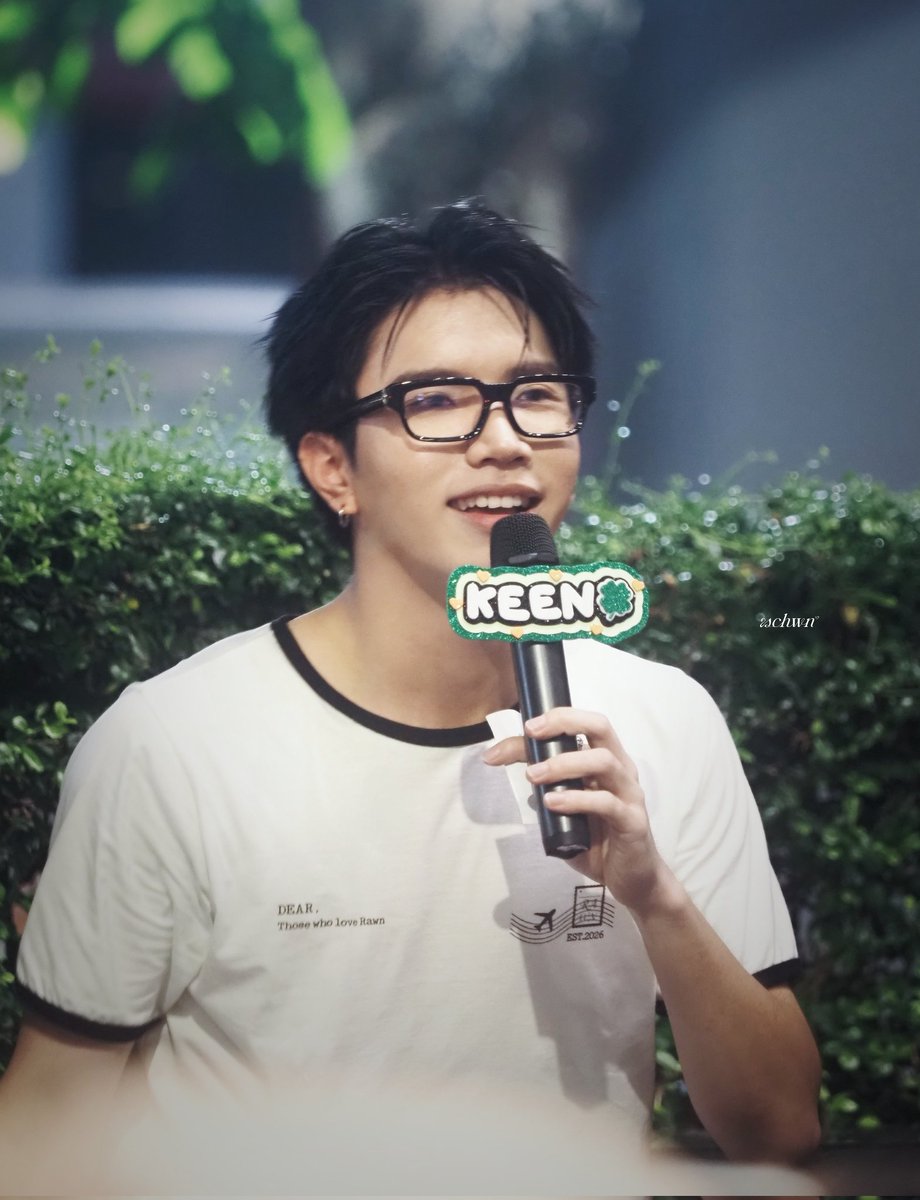 SCHWNSiGHT tweet media