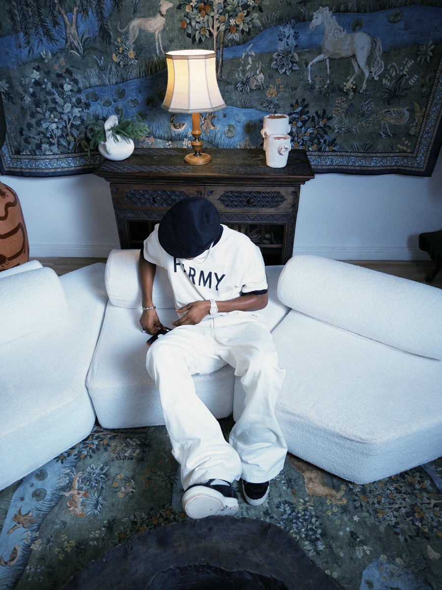 shy lover tweet media