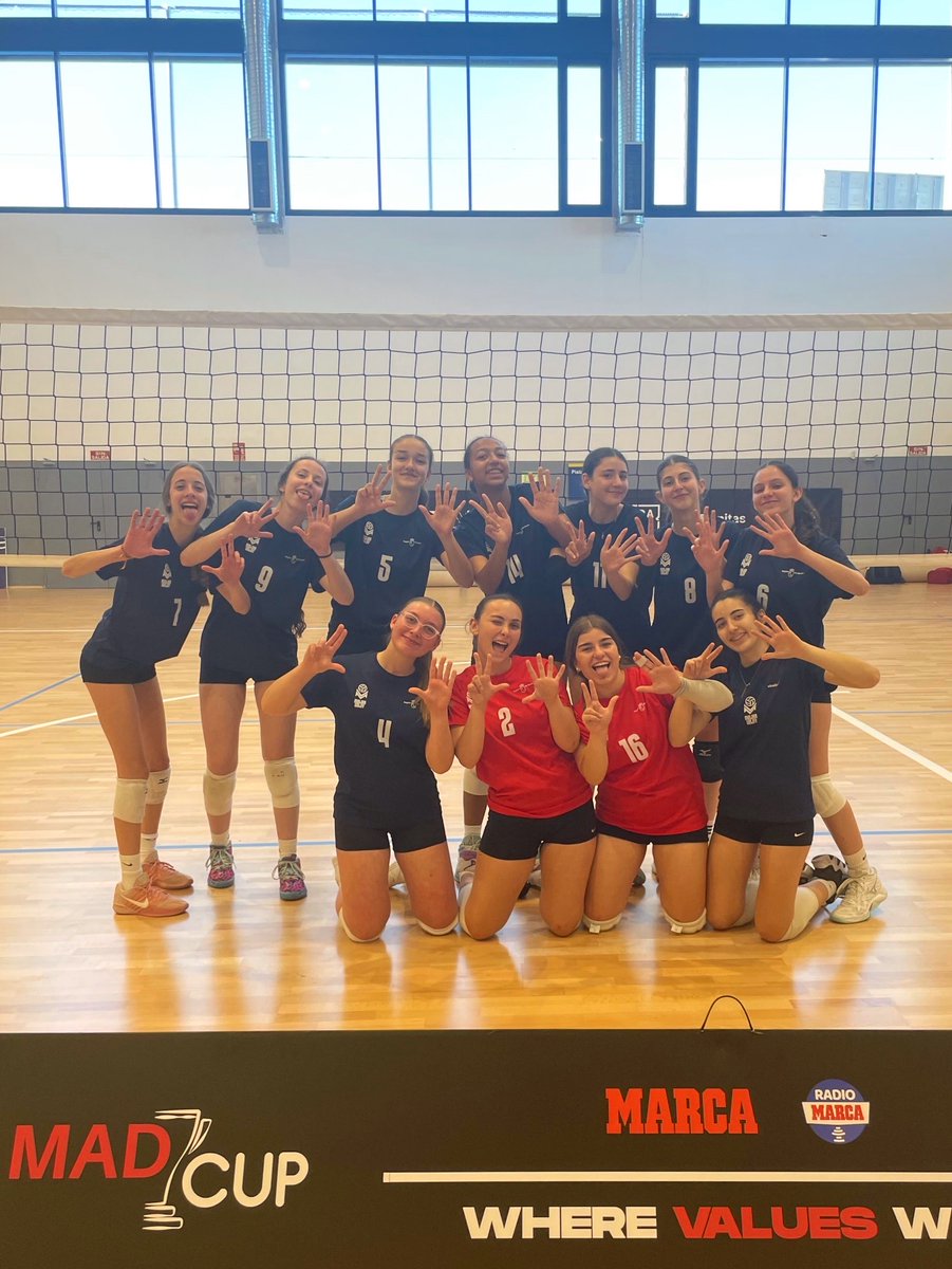 𝗠𝗔𝗗𝗖𝗨𝗣 | ¡Volvemos de la <a href="/madcupofficial/">MADCUP</a> con un 🥇 ORO en la categoría infantil, un 🥉 BRONZE en la categoría cadete y 🏆⭐️ MVP Cadete a Isabel Cuenca! Nos llevamos grandes recuerdos y un trabajo recompensado 💯