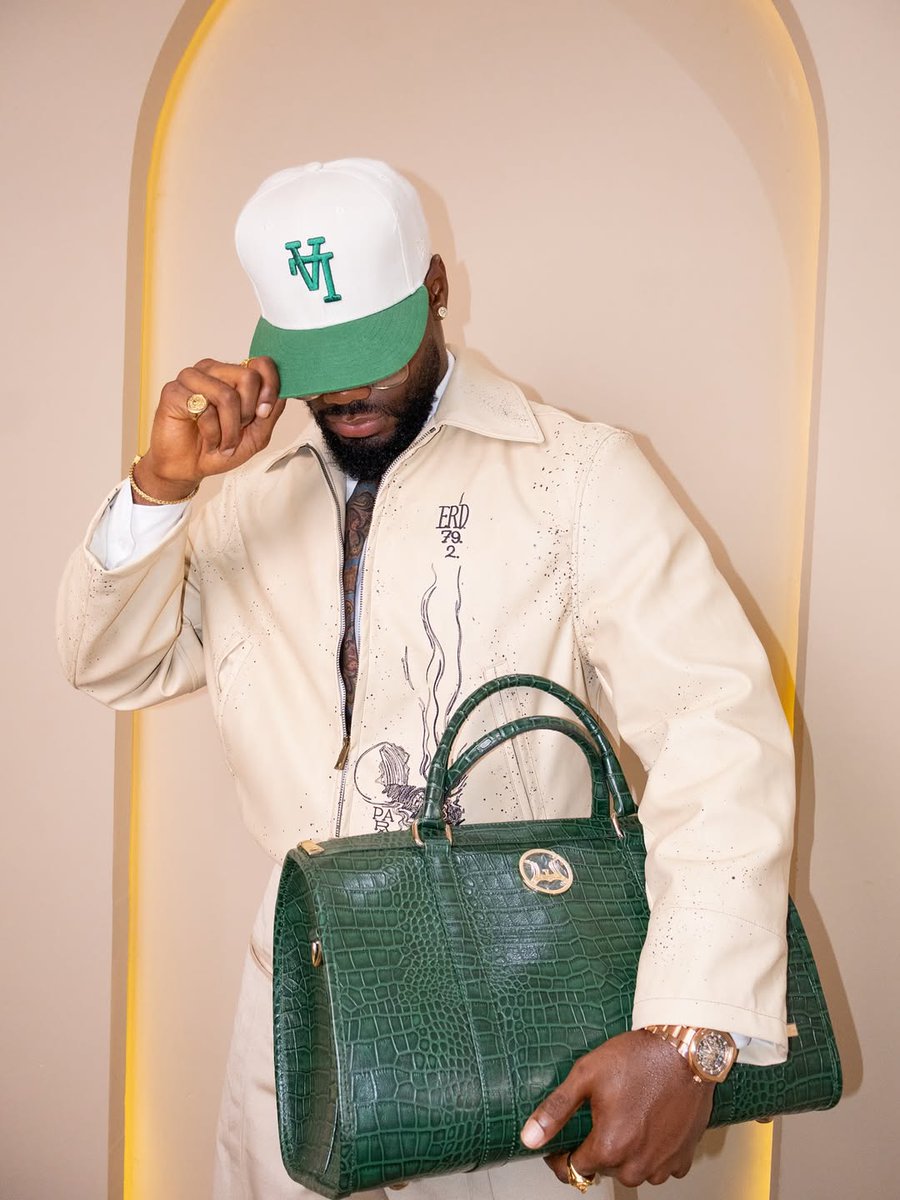 Glitz Journal tweet media