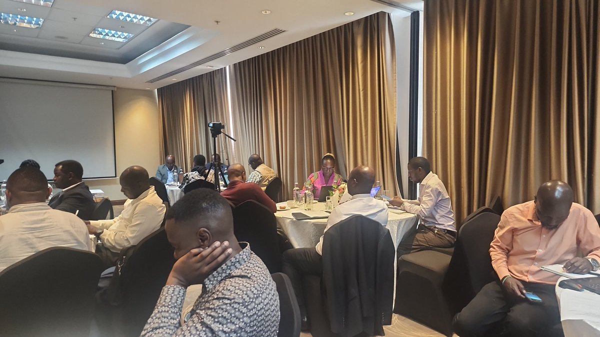 paulbagabo's tweet photo. CSCO/ ACODE/NRGI  multistakeholder  engagement on mining fiscal regime.
MoFPED notes that ET is reshaping denand for  critical minerals https://t.co/rgTusfll69