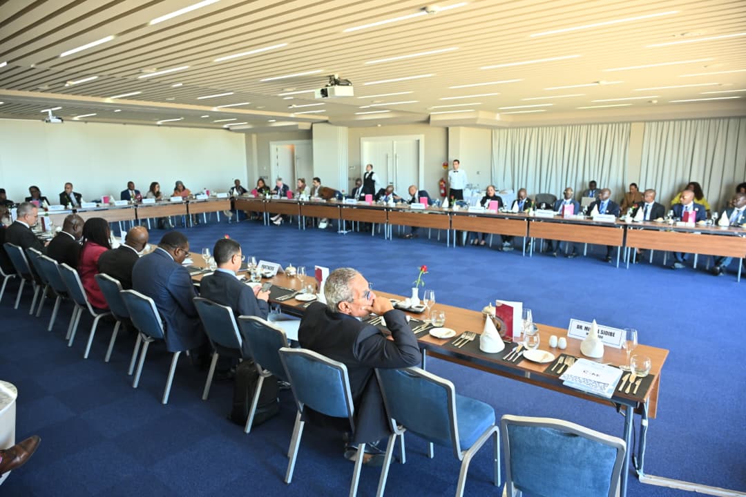 ECA_OFFICIAL's tweet photo. On the margins of #COM2026 a Ministerial Roundtable highlighted the urgent need to transition from mere commitments to actionable reforms. There's a strong call for a strategic alignment in health financing to ensure sustainability across Africa.

#InvestInHealthAfrica https://t.co/9tpvAb3ONQ