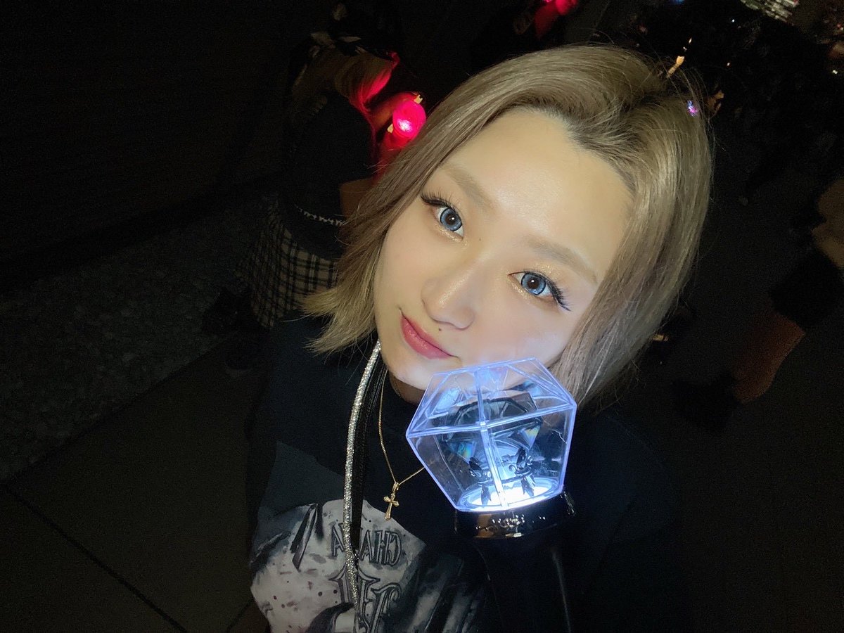 1230Sparkle's tweet photo. 大好きな人と大好きなちゃんみな様のLIVE行ってきた💎
#aod4#ちゃんみな https://t.co/WrMHgU73j0