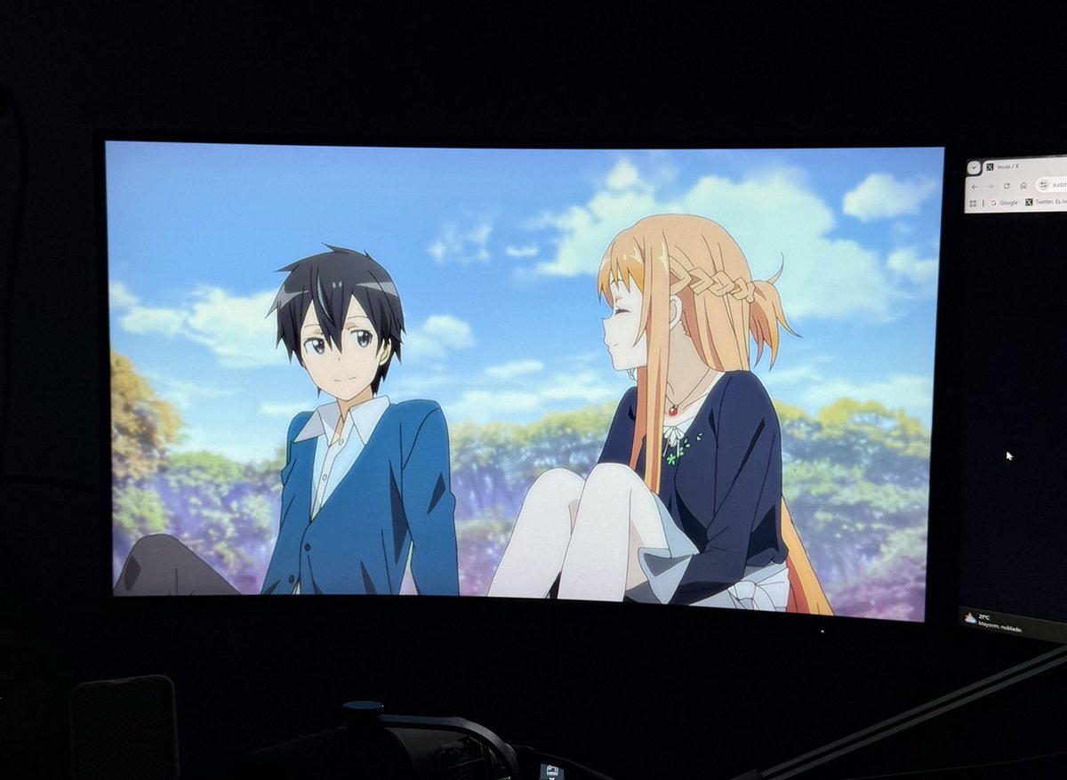 Diffrent tweet media