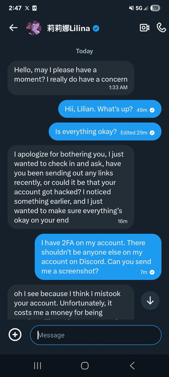 HarperNonsense's tweet photo. Here's another Twitter scam going around that cost me one of my biggest fans. I'm fucking pissed. 

Don't fall for this pathetic shit. Don't click on any links. Ask questions. Report.

#twitterscam https://t.co/qHi58ge53q