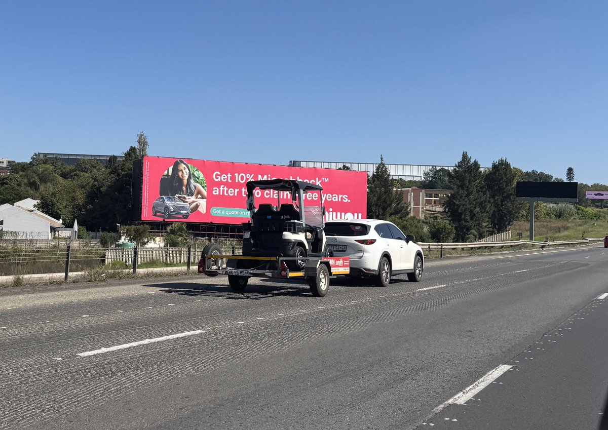 _ArriveAlive's tweet image. Towing a Trailer Safely  - "It is best to distribute 60 % of the load over the front half of the trailer (nearest to the towing vehicle)"   

goo.gl/d8Bpw2 

#ArriveAlive #Trailer #Towing