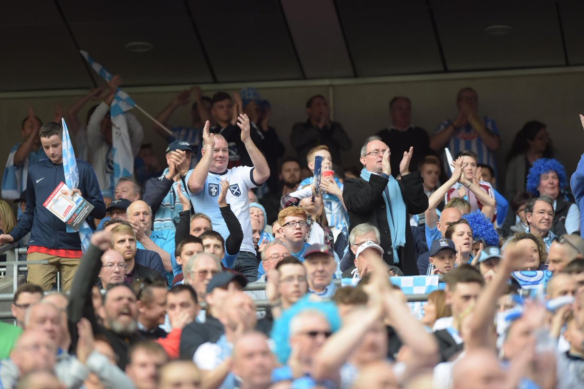 Deano's Sky Blues memories tweet media