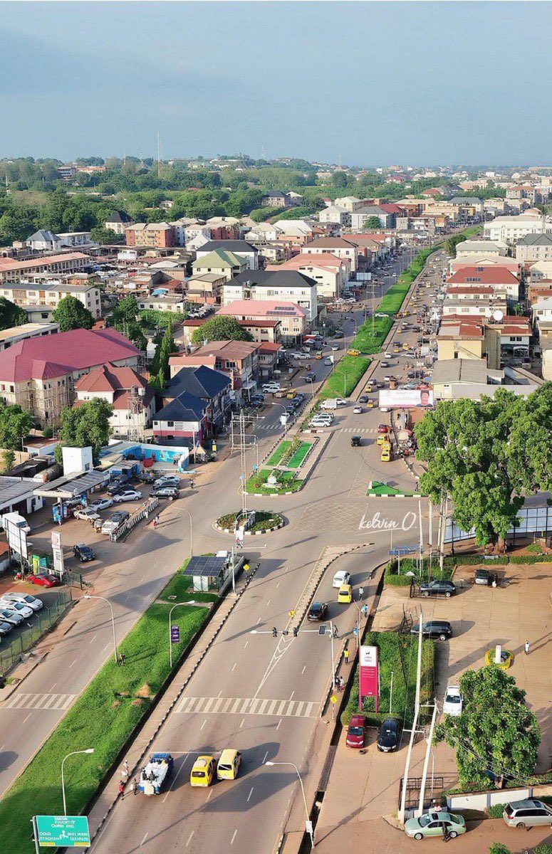 ᵗʰᵉ ᵇᵒᵒᵏ ᵒᶠ ˢᵒᶜⁱᵉᵗʸ ❦ tweet media